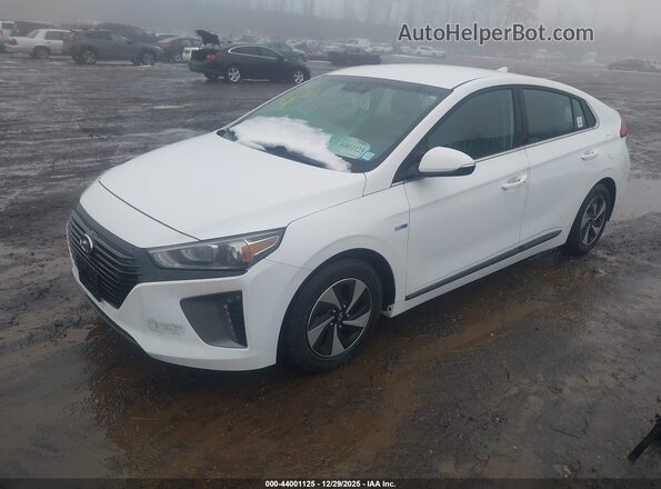 KMHC75LC1HU031883 2017 HYUNDAI IONIQ HYBRID White Передня ліва чверть