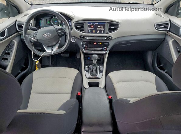 KMHC75LC2JU061870 2018 HYUNDAI IONIQ Black Widok deski rozdzielczej