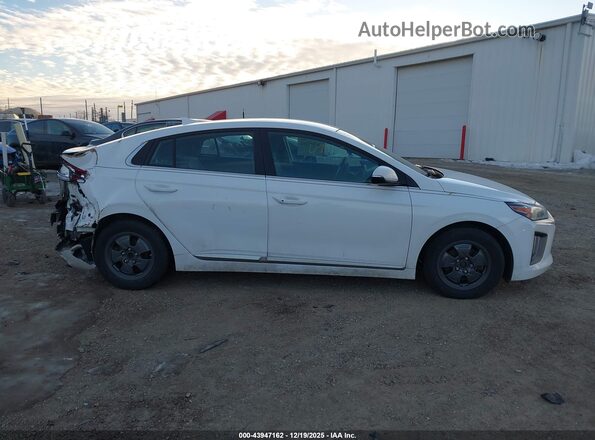 KMHC75LC8NU273484 2022 HYUNDAI IONIQ HYBRID White უკანა სალონის ხედი