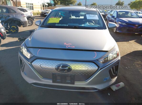 KMHC85LJ4LU061660 2020 HYUNDAI IONIQ ELECTRIC Silver Vista interior trasera