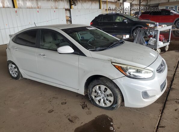 KMHCT4AE5GU033225 2016 HYUNDAI ACCENT White Delantero derecho