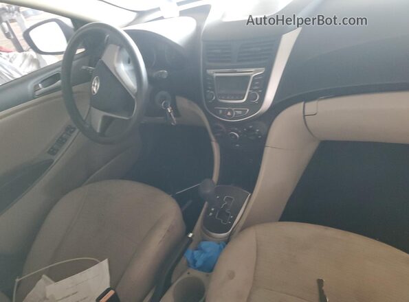 KMHCT4AE5GU033225 2016 HYUNDAI ACCENT White Vista del salpicadero