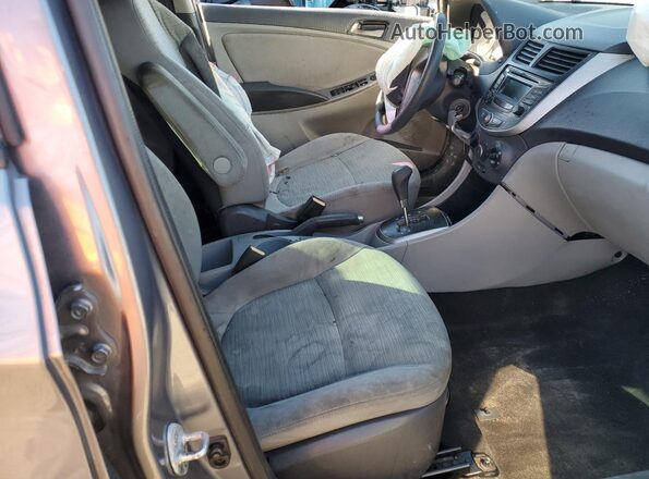 KMHCT4AEXGU019661 2016 HYUNDAI ACCENT Серый Вид салона спереди