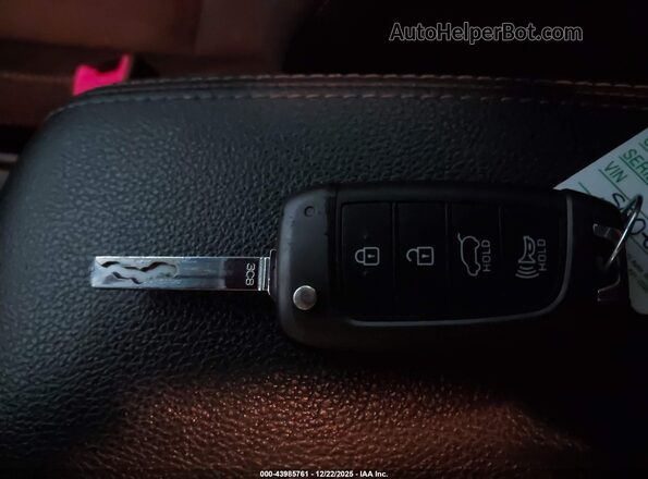 KMHH35LE0JU062972 2018 HYUNDAI ELANTRA GT Серебряный Вид панели приборов