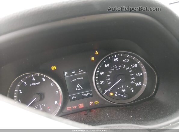 KMHH35LE6KU090695 2019 HYUNDAI ELANTRA GT Black Widok tylnych siedzeń