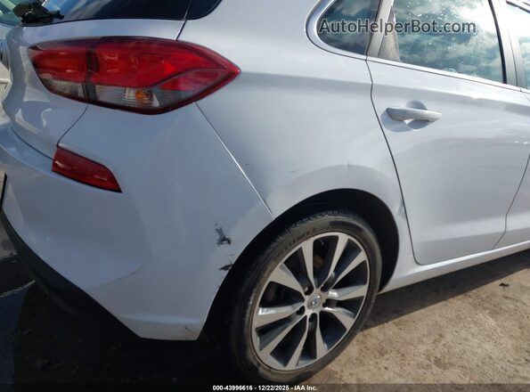 KMHH35LE8KU091783 2019 HYUNDAI ELANTRA GT White Widok z przodu
