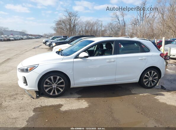 KMHH35LE8KU091783 2019 HYUNDAI ELANTRA GT White Widok wnętrza 360 stopni
