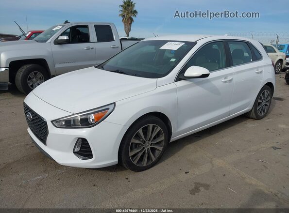 KMHH35LEXJU074109 2018 HYUNDAI ELANTRA GT Белый Передняя левая четверть