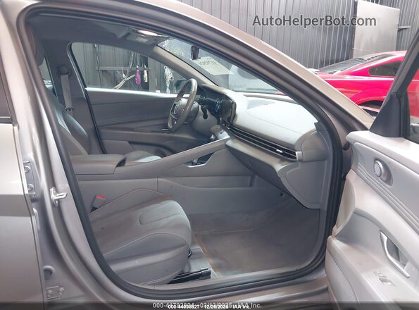 KMHLS4AG0PU566216 2023 HYUNDAI ELANTRA Серый Вид салона спереди