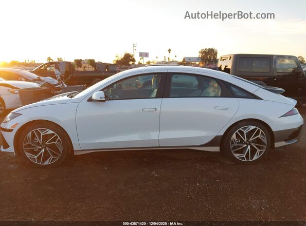 KMHM34AA6SA095650 2025 HYUNDAI IONIQ 6 White Widok wnętrza 360 stopni