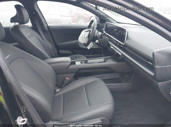 KMHM34AC2RA078713 2024 HYUNDAI IONIQ 6 Черный Вид салона спереди