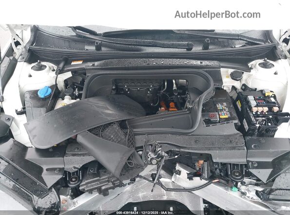 KMHM54AA2RA061175 2024 HYUNDAI IONIQ 6 White Вид ззаду