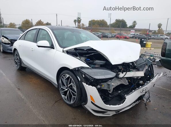 KMHM54AA2RA061175 2024 HYUNDAI IONIQ 6 White Передня права чверть