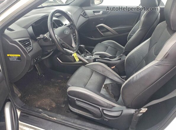 KMHTC6AE1GU278955 2016 HYUNDAI VELOSTER Белый Вид салона спереди