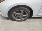 2019 Hyundai Veloster Base Белый vin: KMHTG6AF6KU016385 Damage: Left Front Wheel, Curb Rash, 5 To 6 Inches