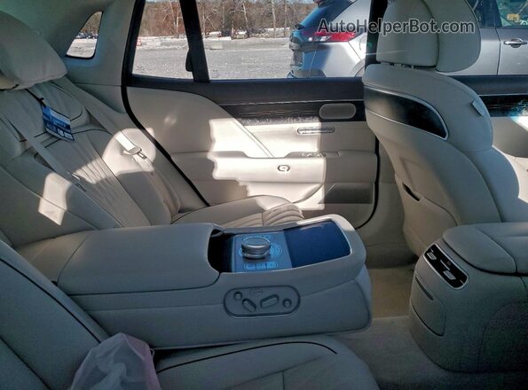 KMTFC4SD7SU048472 2025 GENESIS G90 Белый Вид задних сидений