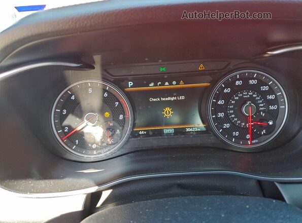 KMTG34LA3MU072148 2021 GENESIS G70 Красный Вид щитка приборов