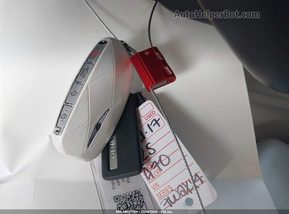 KMTG34SC1RU142840 2024 GENESIS G70 Белый Вид панели приборов