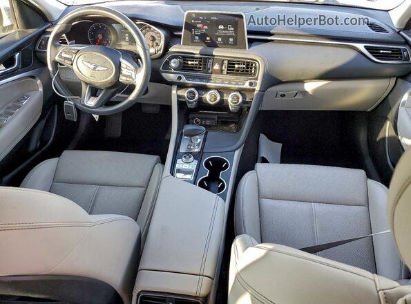 KMTG64LA3LU062547 2020 GENESIS G70 Белый Вид панели приборов