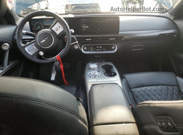 KMUKCDTC4PU012844 2023 GENESIS GV60 Green Առջևի վահանակի տեսք