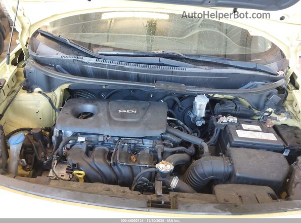 KNADM4A3XG6543091 2016 KIA RIO Желтый Вид сзади
