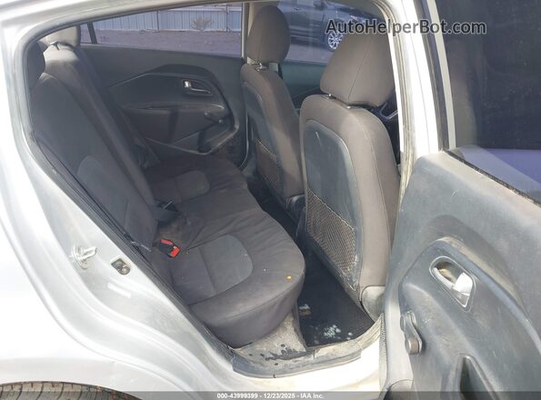 KNADM4A3XH6038587 2017 KIA RIO Silver Vista de la etiqueta del VIN