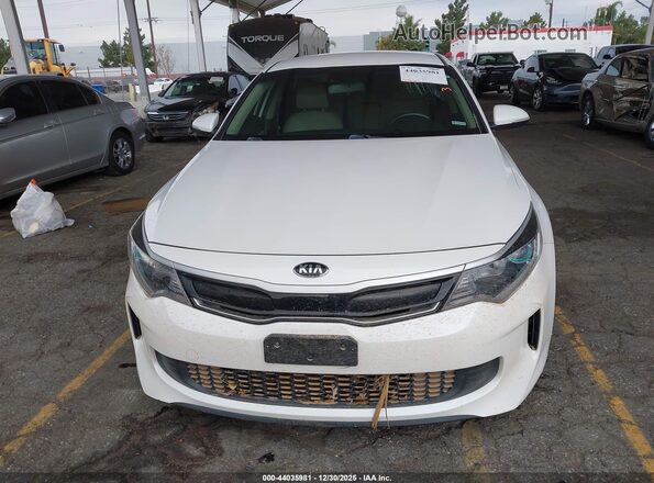 KNAGU4LE2H5014009 2017 KIA OPTIMA HYBRID Белый Вид щитка приборов