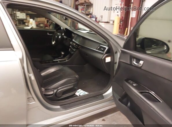 KNAGU4LE5H5014568 2017 KIA OPTIMA HYBRID Зеленый Вид салона спереди