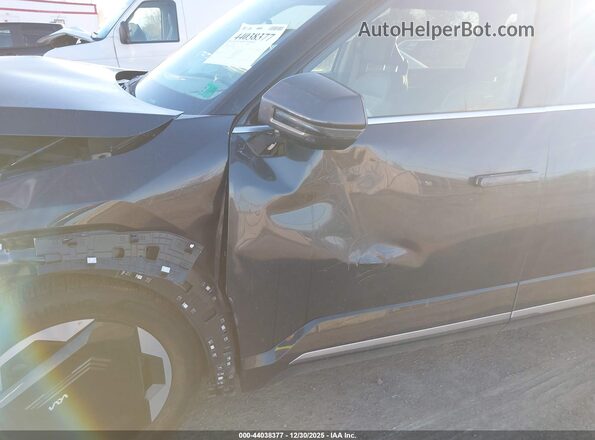 KNDADFS54R6028186 2024 KIA EV9 Серый Вид спереди