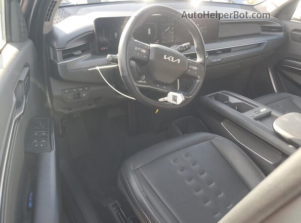 KNDAFFS52R6037592 2024 KIA EV9 Gray Widok deski rozdzielczej