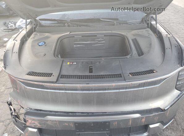 KNDAFFS52R6037592 2024 KIA EV9 Gray Widok komory silnika