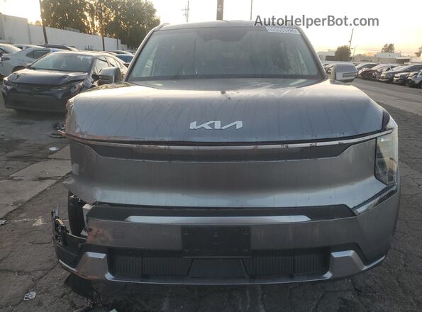 KNDAFFS52R6037592 2024 KIA EV9 Gray Widok wnętrza 360 stopni