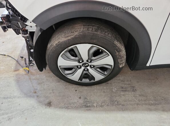 KNDCB3LC1L5362165 2020 KIA NIRO Белый 