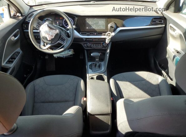 KNDCB3LC3M5471809 2021 KIA NIRO White Vista del salpicadero