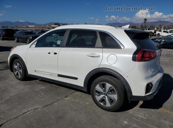 KNDCB3LC3M5471809 2021 KIA NIRO White Trasero izquierdo