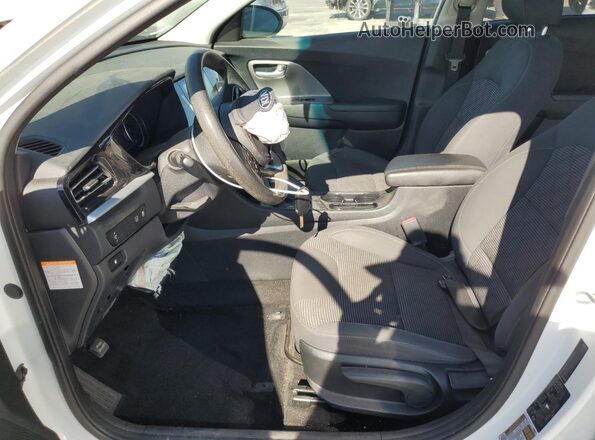 KNDCB3LC3M5471809 2021 KIA NIRO White Vista interior delantera