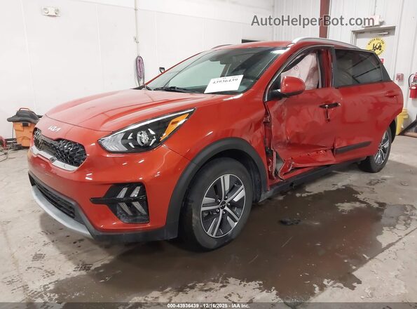 KNDCB3LC7N5499341 2022 KIA NIRO Orange Vista tres cuartos delantera izquierda