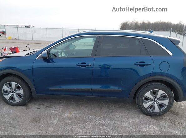 KNDCB3LC9N5538642 2022 KIA NIRO Синий 