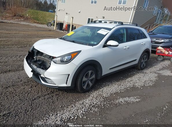 KNDCC3LC2H5033365 2017 KIA NIRO White Vista tres cuartos delantera izquierda