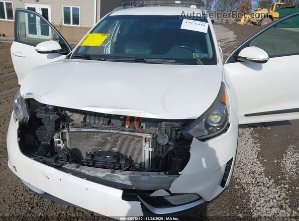 KNDCC3LC2H5033365 2017 KIA NIRO White Vista frontal