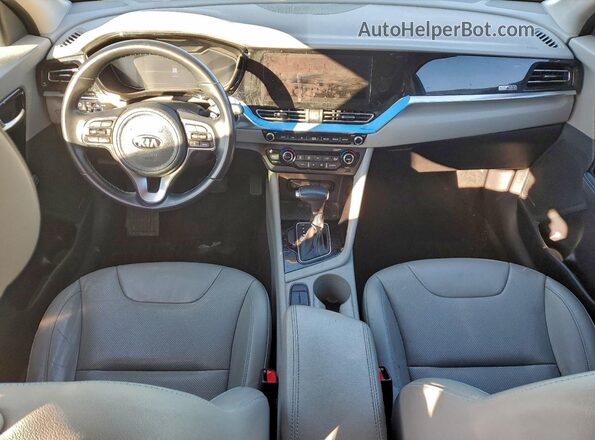 KNDCC3LC5M5468231 2021 KIA NIRO Синий Вид панели приборов