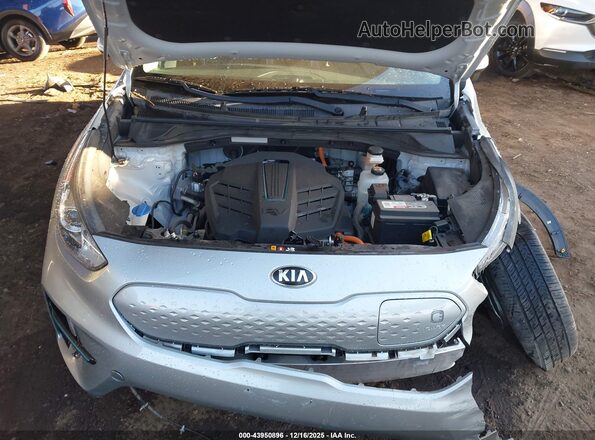 KNDCC3LG1K5017202 2019 KIA NIRO EV Серебряный Вид сзади