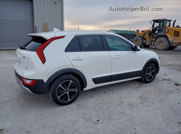 KNDCP3LE2P5091500 2023 KIA NIRO White უკანა მარჯვენა