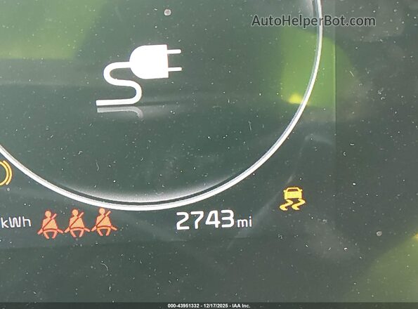 KNDCR3L17S5144448 2025 KIA NIRO EV Green 