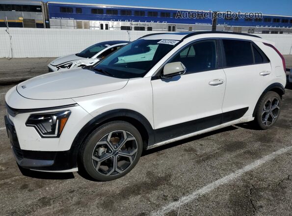 KNDCR3LE0P5042788 2023 KIA NIRO Белый Передняя левая четверть