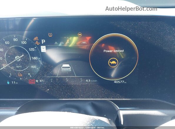 KNDCT3L14R5085547 2024 KIA NIRO EV Gray Widok tylnych siedzeń