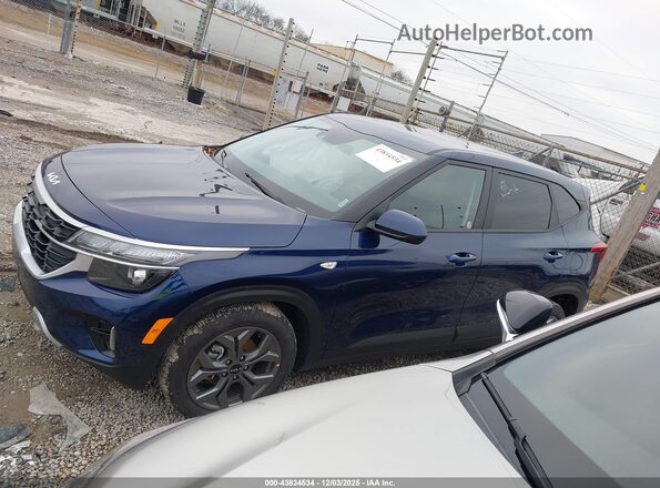 KNDEP2AAXT7872640 2026 KIA SELTOS Dark Blue Widok wnętrza 360 stopni