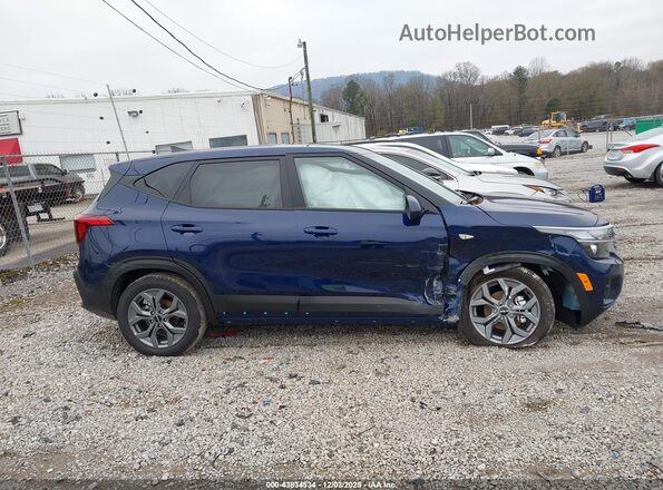 KNDEP2AAXT7872640 2026 KIA SELTOS Dark Blue Widok wnętrza z tyłu