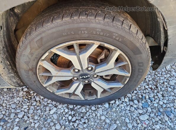 KNDERCAA3P7460856 2023 KIA SELTOS Черный 