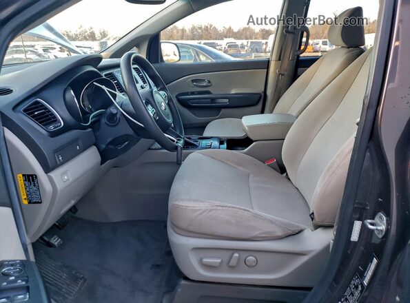 KNDMB5C10J6350451 2018 KIA SEDONA Green Vista interior delantera